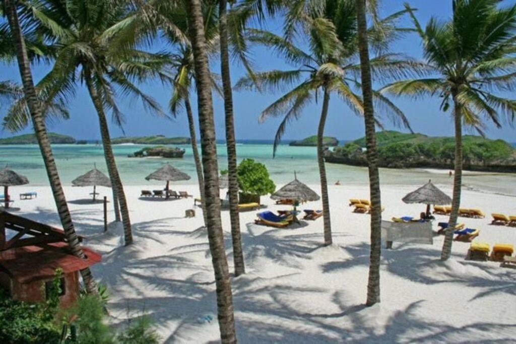 White Villa - Paparemo Beach Watamu Exterior photo