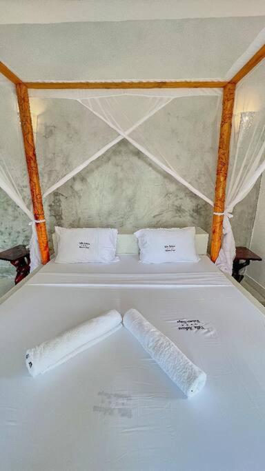 White Villa - Paparemo Beach Watamu Exterior photo